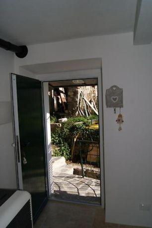 Trekking And Relax - Maremonti - Homy 5 Terre Vernazza Exterior photo